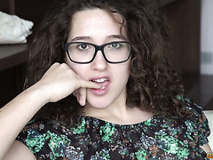 Nerdy Spanish teen Alma Del Rey becomes a hoe on this day