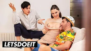 Minni Joy's Cheating session - Big Dick Guest