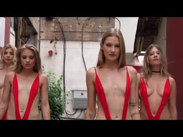 Bonnie Dolce, Candee Licious, Missy Luv, Rebecca Volpetti, Tiffany Tatum - Orgy at Tiffany"s