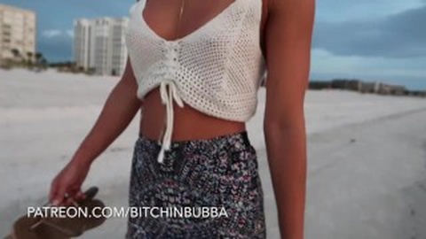 HOT COLLEGE GIRL BRALESS PUBLIC NIPSLIP