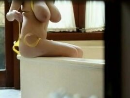 Big-Titted Hitomi Tanaka Masturbating