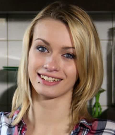 Alexia Chuck