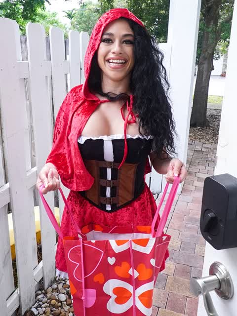 Amirah Sky