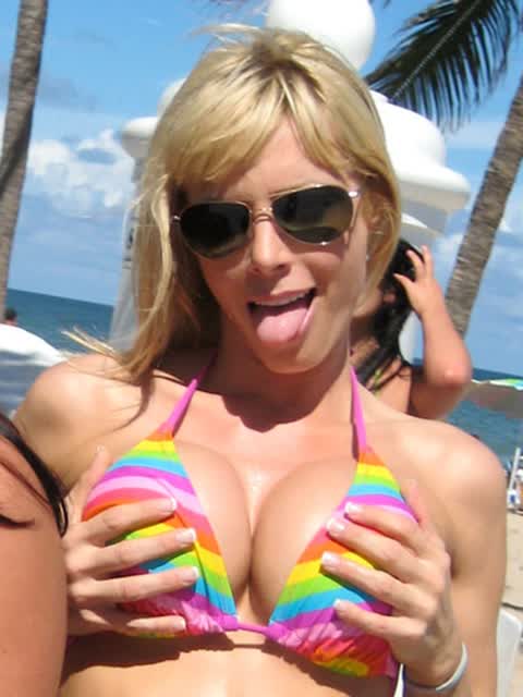 Holly Sampson