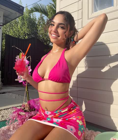 Layla Deline