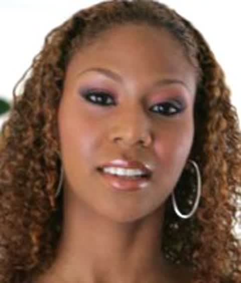Michelle Tucker