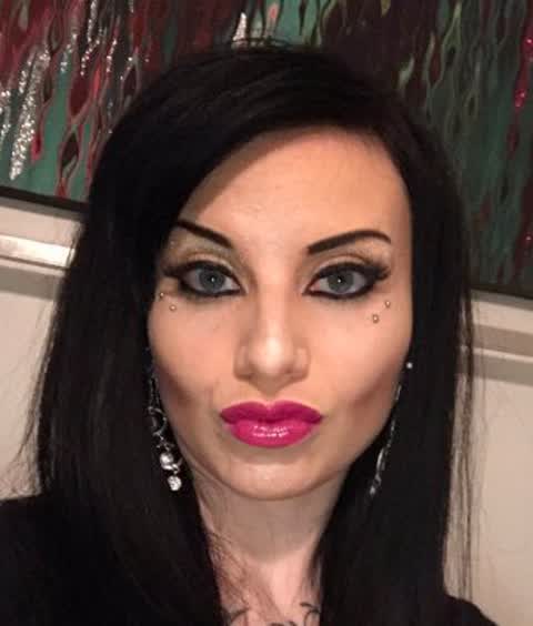 Phoebe Phelpz