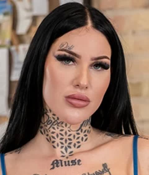 Sofia Divine